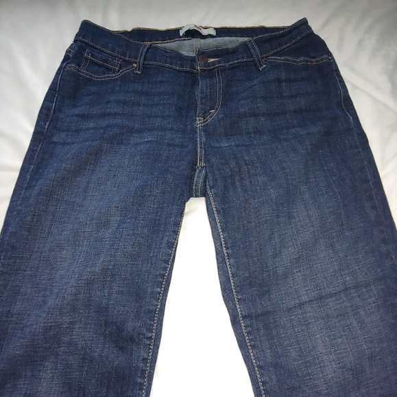 EUC Women’s Levi’s 529 Curvy Bootcut Jeans in Lunar Rising– Size 14 - Picture 3 of 11